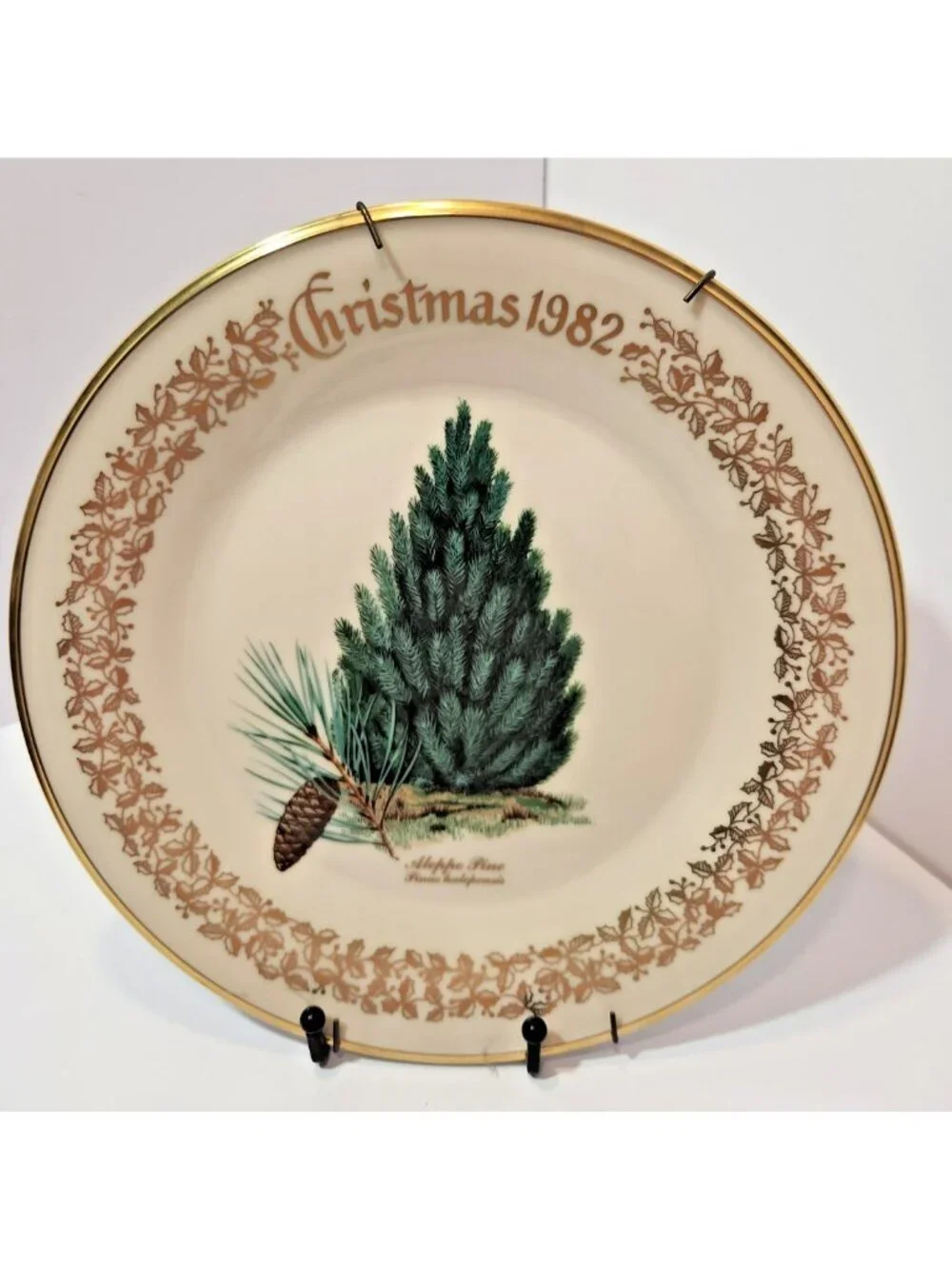 Vtg Lenox Christmas 1982 Aleppo Pine Commerative Collector Plate with Box